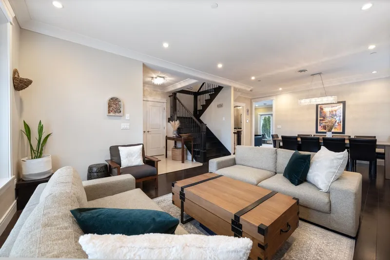 2798 W 19TH AVENUE - photo 4 of 25