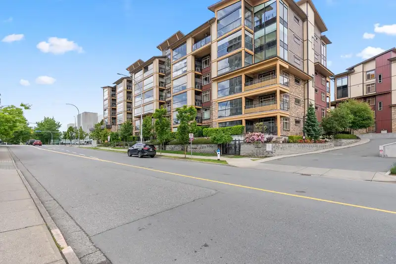 517 2860 TRETHEWEY STREET - photo 4 of 38