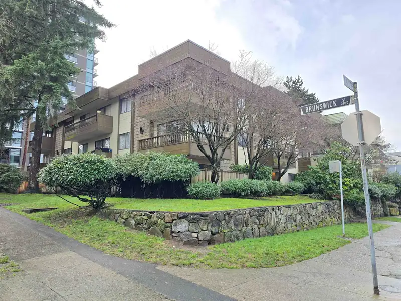 207 350 E 5TH AVENUE - photo 1 of 20