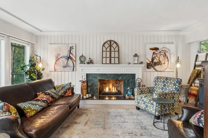 1187 W 23 STREET - photo 1 of 25