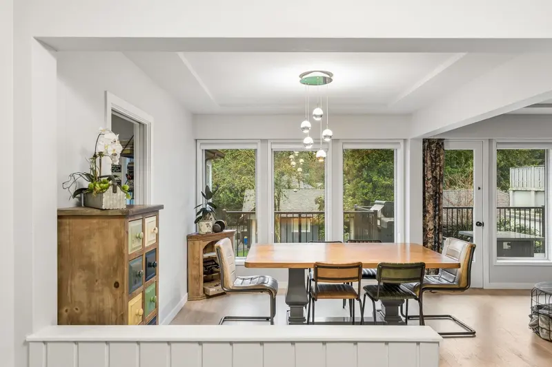 1187 W 23 STREET - photo 4 of 25