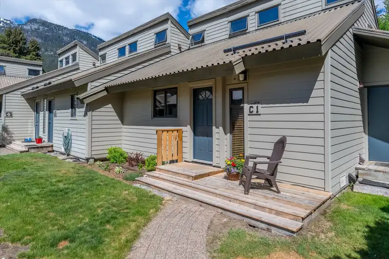 C1 6900 CRABAPPLE DRIVE - photo 1 of 37