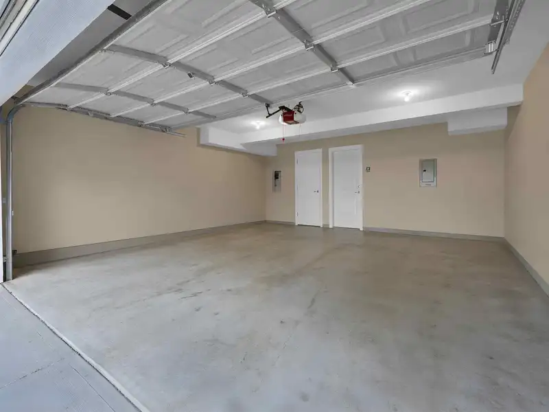 33 8355 DELSOM WAY - photo 3 of 36