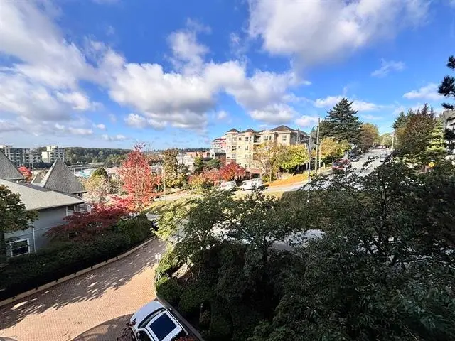 402 1026 QUEENS AVENUE - photo 4 of 25