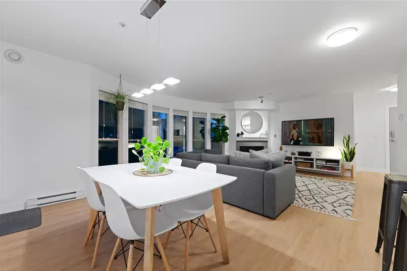 305 2345 CENTRAL AVENUE - photo 3 of 40