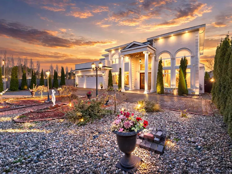 4120 WESTMINSTER HIGHWAY - photo 1 of 25