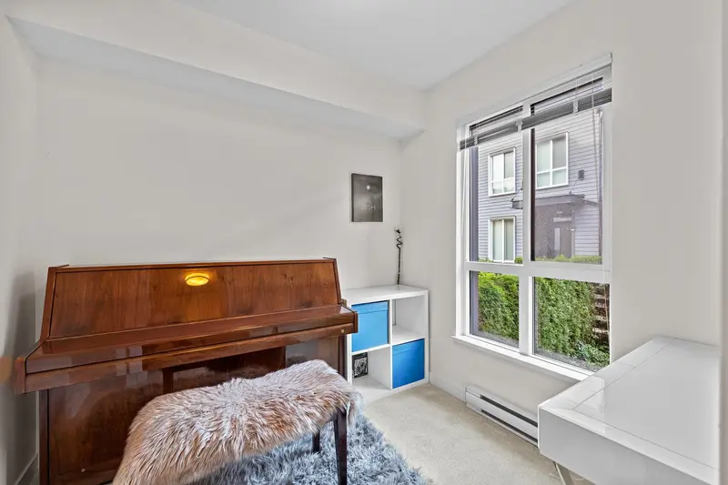 65 15898 27 AVENUE - photo 3 of 25