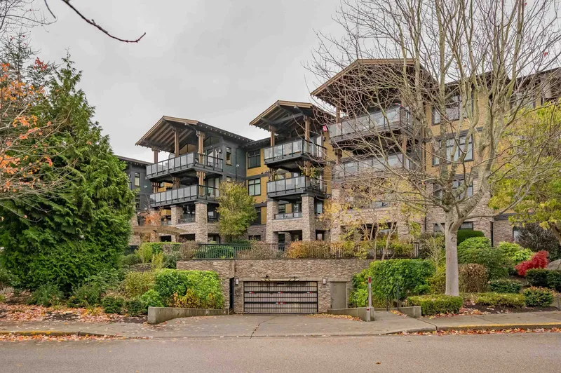 101 5099 SPRINGS BOULEVARD - photo 2 of 25