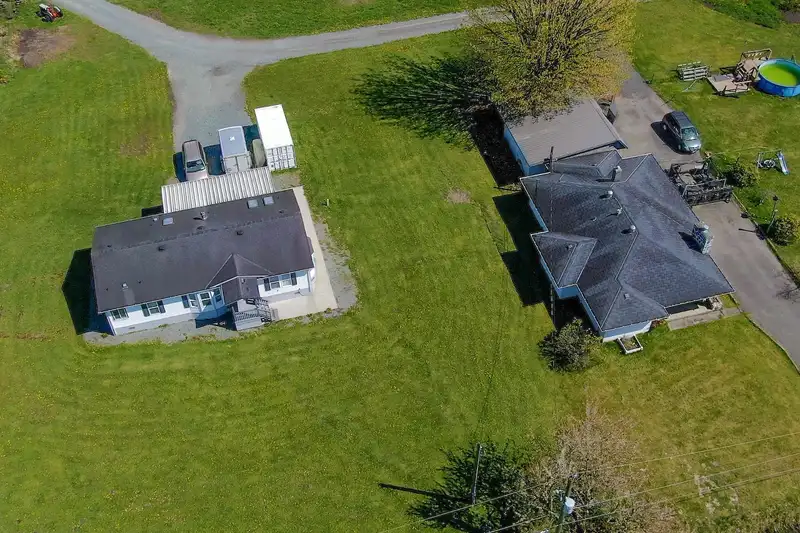 21533 CRUSH CRESCENT - photo 3 of 40