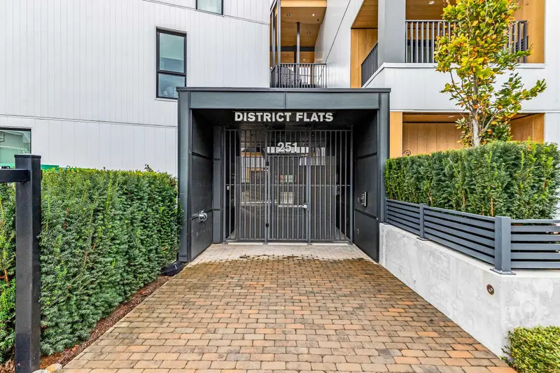 206 251 BOUNDARY BAY ROAD - photo 3 of 25