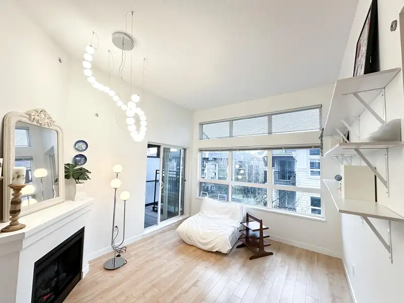 412 8600 PARK ROAD - photo 1 of 17