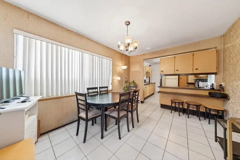 3950 LAUREL STREET - photo 4 of 21