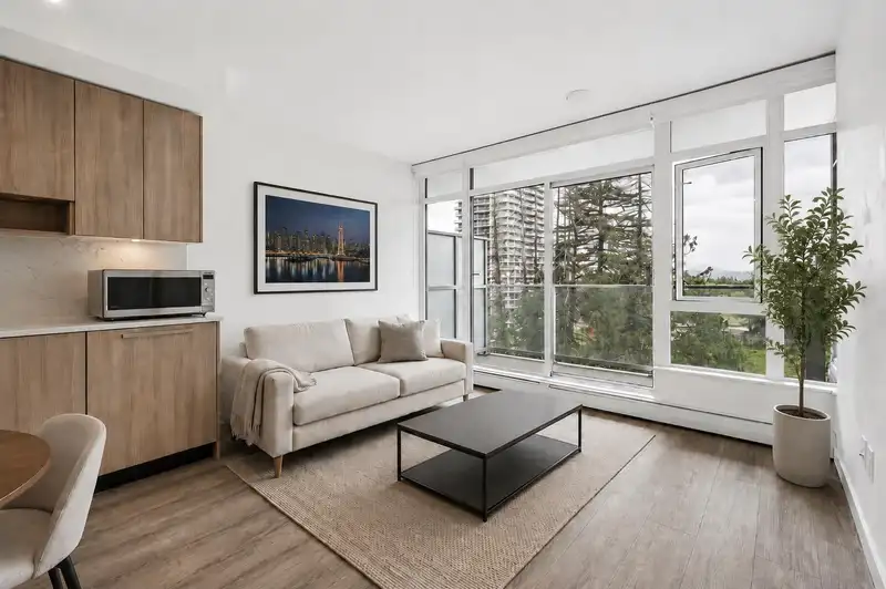 704 13350 CENTRAL AVENUE - photo 1 of 40