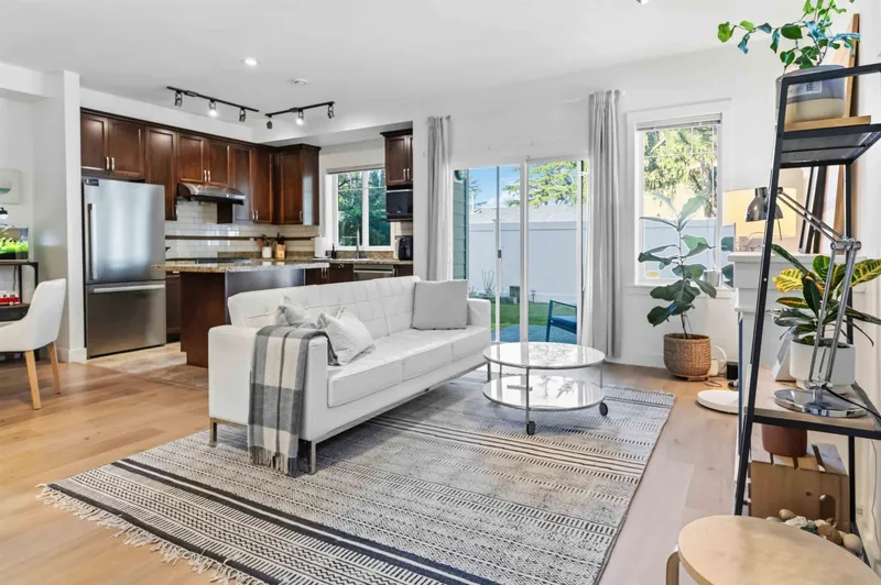 18 11393 STEVESTON HIGHWAY - photo 1 of 25