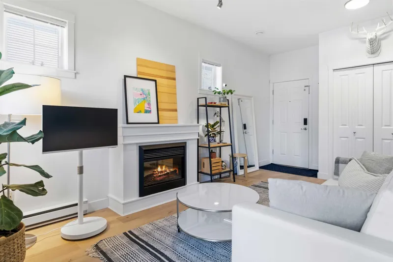 18 11393 STEVESTON HIGHWAY - photo 4 of 25