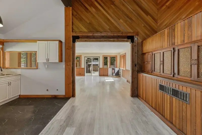 3114 COLMAN ROAD - photo 2 of 28