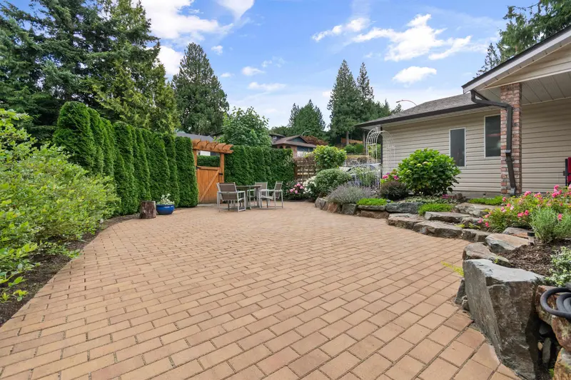 47495 SWALLOW CRESCENT - photo 4 of 25