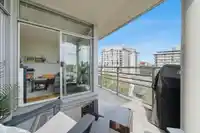 512 298 E 11TH AVENUE - thumbnail 16