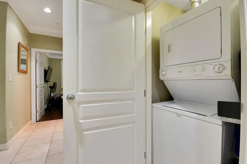 103 8115 121A STREET - photo 4 of 38