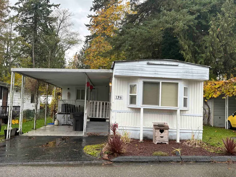 136 7790 KING GEORGE BOULEVARD - photo 3 of 25