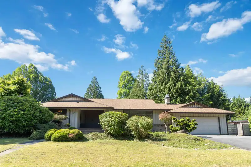 4270 SALISH DRIVE - photo 3 of 38