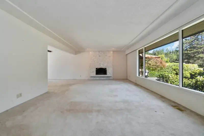4270 SALISH DRIVE - photo 4 of 38