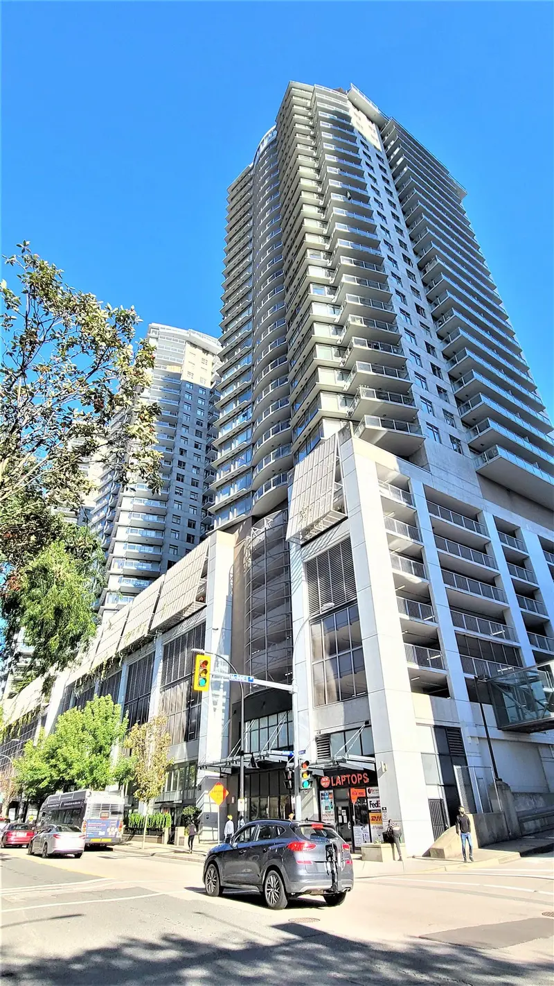 3309 892 CARNARVON STREET - photo 1 of 25