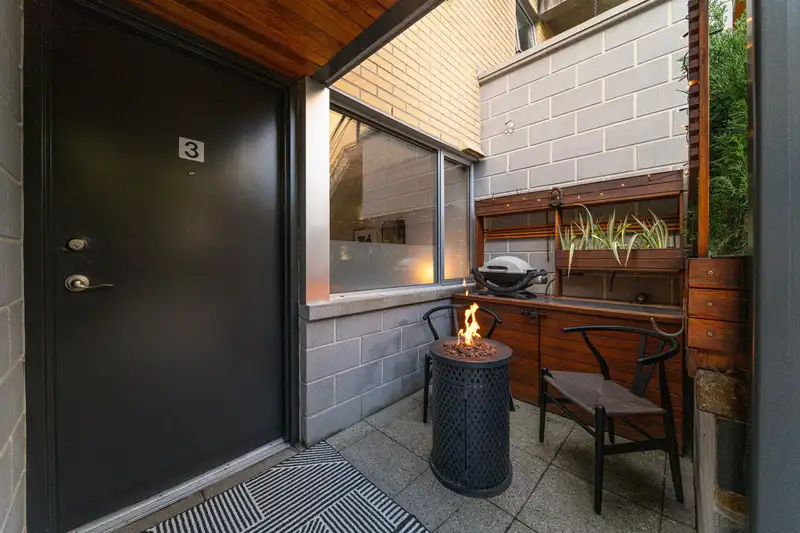 3 2088 W 11TH AVENUE - photo 2 of 19