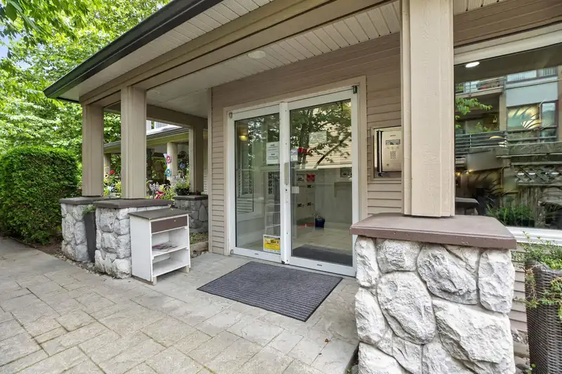 109 17727 58 AVENUE - photo 3 of 40