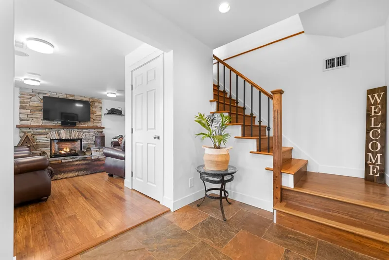 3072 LAZY A STREET - photo 4 of 25