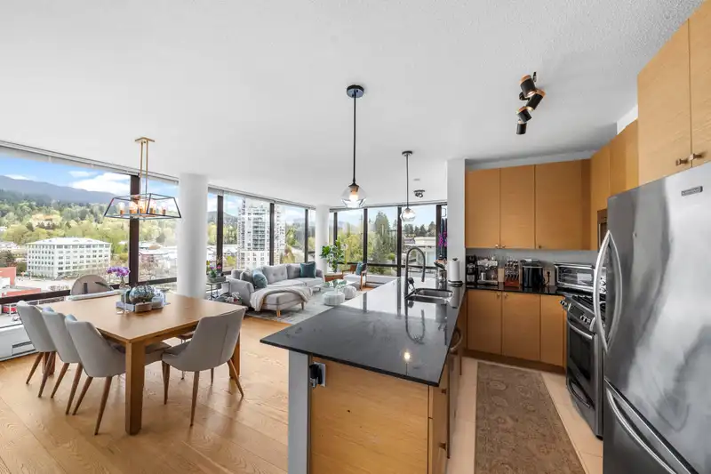 808 110 BREW STREET - photo 1 of 40