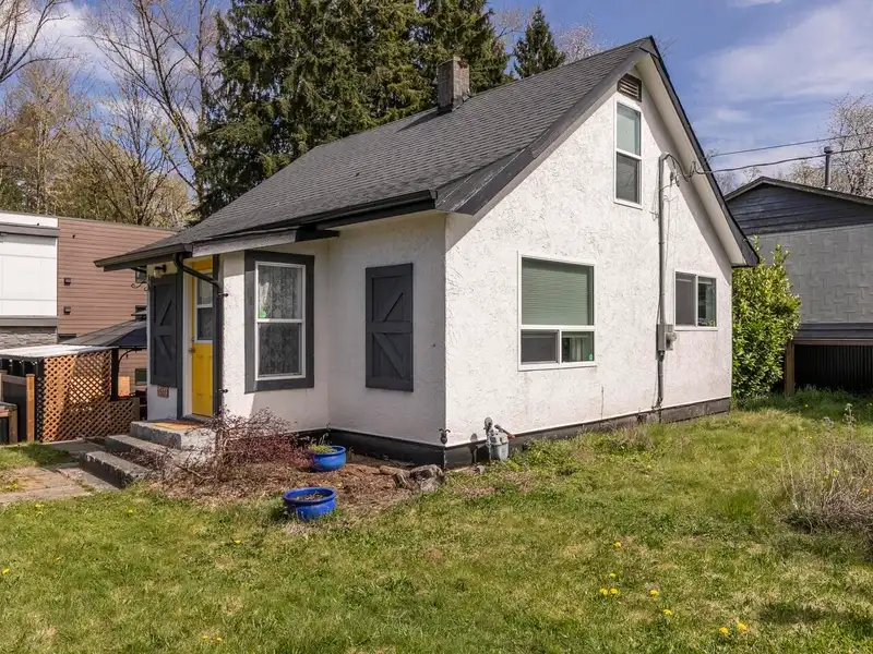 7650 TAULBUT STREET - photo 3 of 40