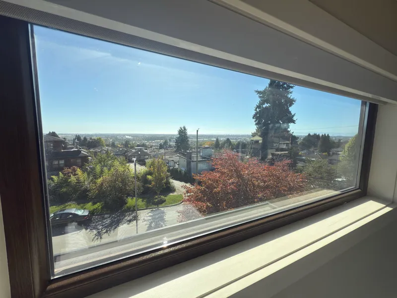 7689 JASPER CRESCENT - photo 1 of 25