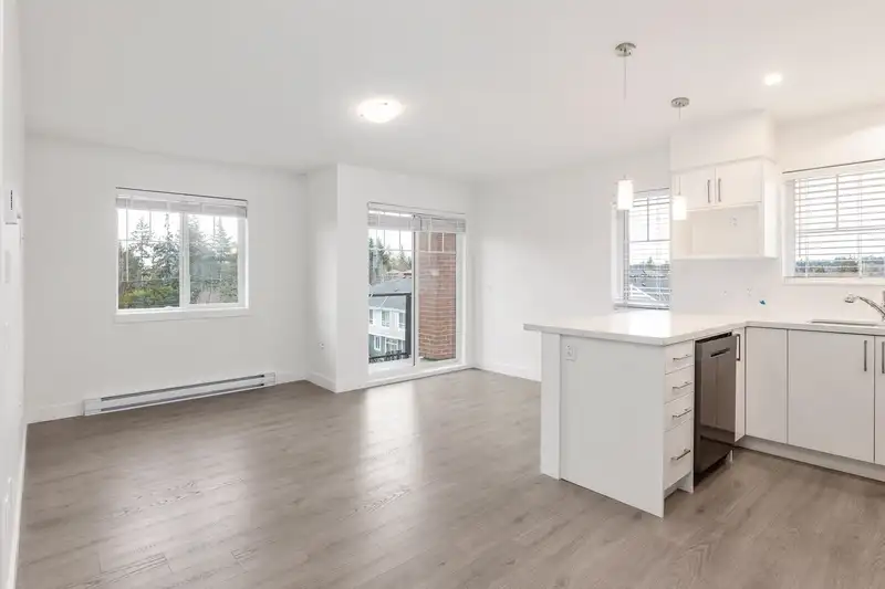 407 19730 56 AVENUE - photo 3 of 31