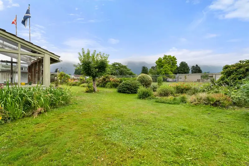 1653 ROSEVALE STREET - photo 3 of 26