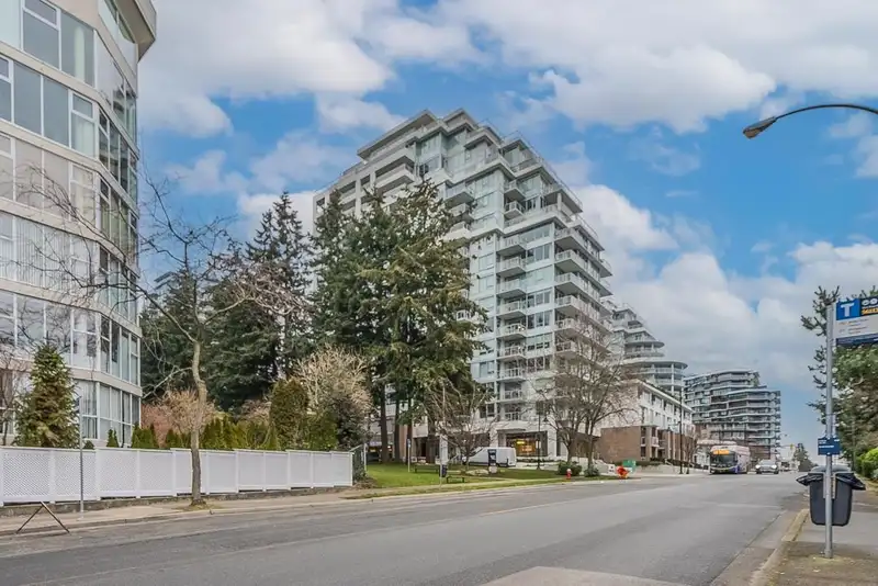 1203 15165 THRIFT AVENUE - photo 1 of 29