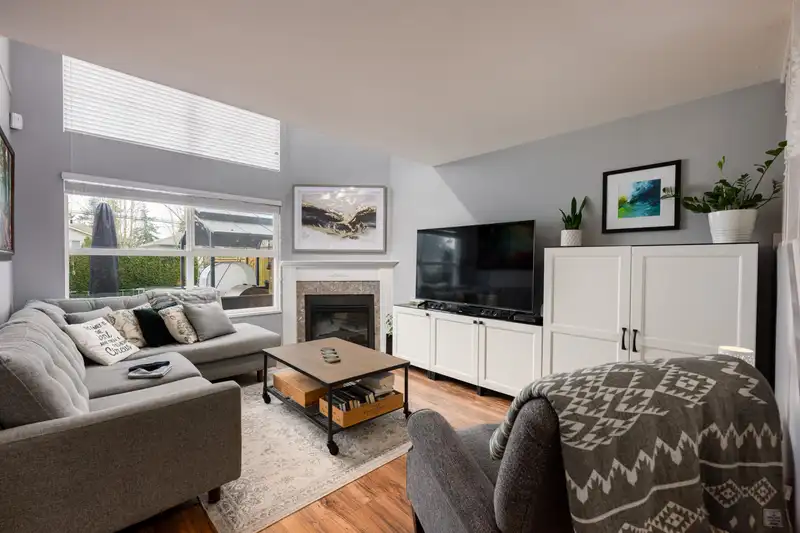 62 8111 160 STREET - photo 4 of 28