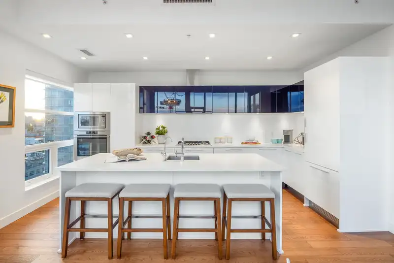 1601 108 E 1ST AVENUE - photo 1 of 40