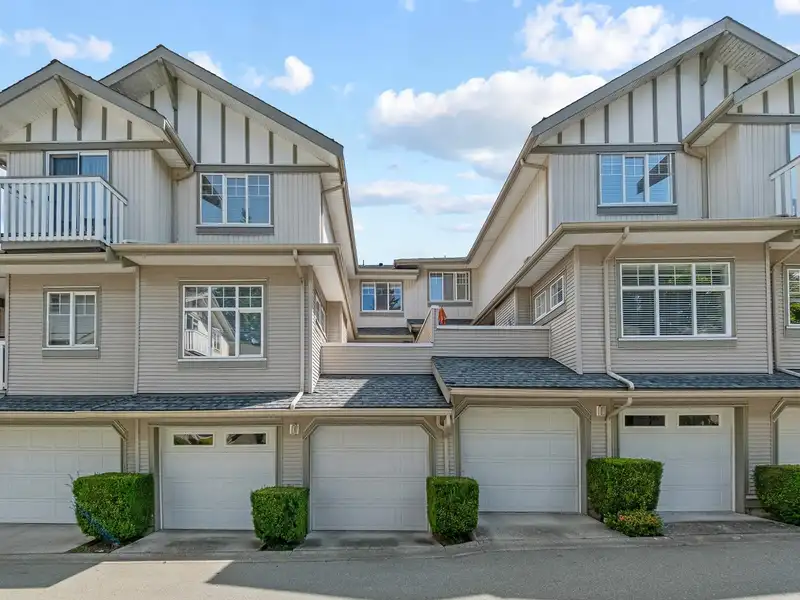 5 2733 PARKWAY DRIVE - photo 2 of 28