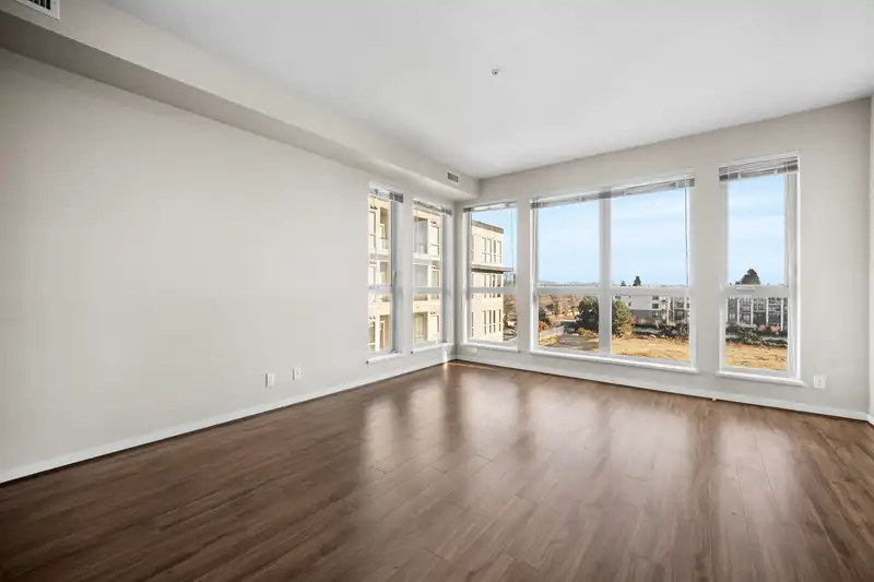 672 4099 STOLBERG STREET - photo 2 of 40
