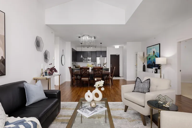 404 265 ROSS DRIVE - photo 4 of 25