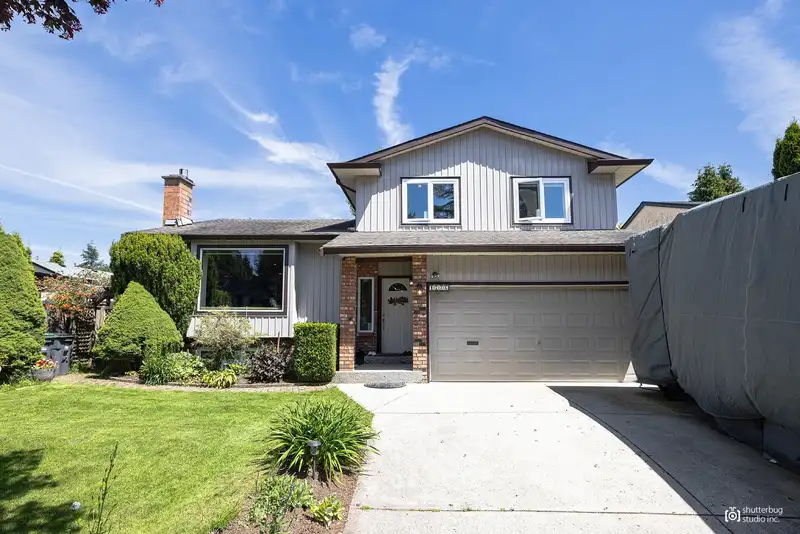 1726 143B STREET - photo 1 of 25