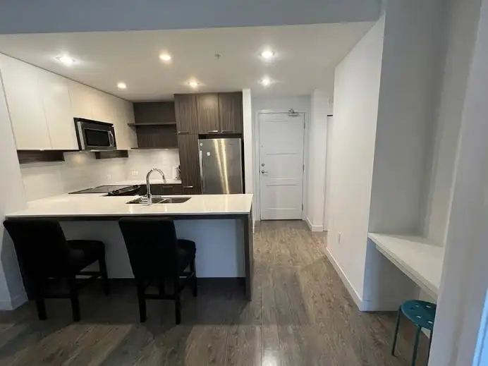 320 608 COMO LAKE - photo 1 of 7