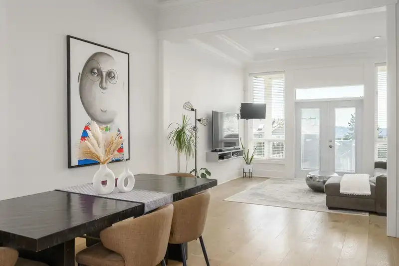 926 DELESTRE AVENUE - photo 4 of 28