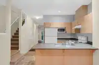 63 8737 161 STREET - thumbnail 4