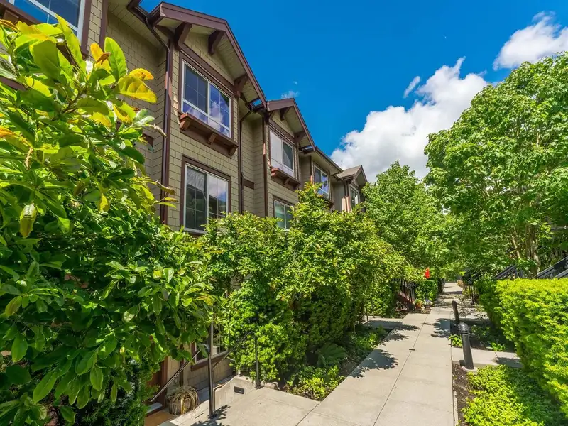 53 433 SEYMOUR RIVER PLACE - photo 1 of 21