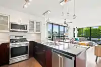 401 1 RENAISSANCE SQUARE - thumbnail 1