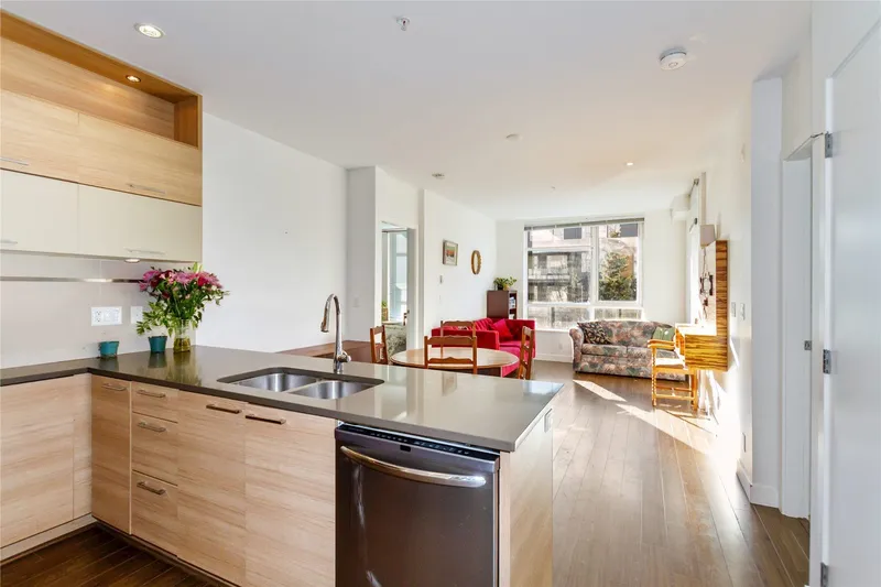 101 9150 UNIVERSITY HIGH STREET - photo 2 of 21