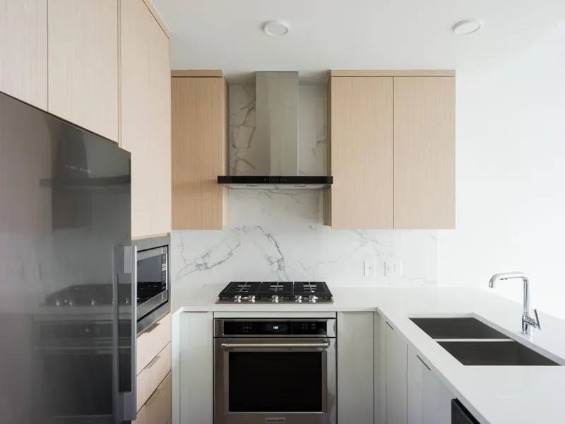 1304 699 WHITING WAY - photo 3 of 16