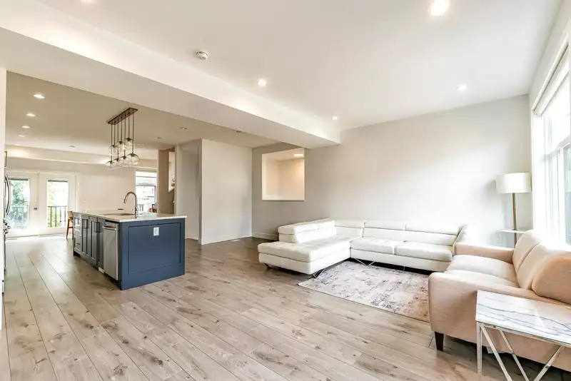 31 7167 116 STREET - photo 2 of 33